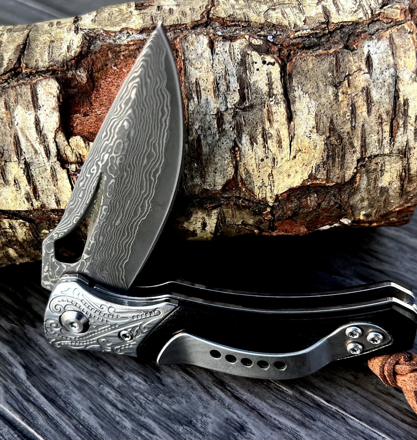 VG10 Damascus Pocket Knife – Ebony Wood Handle