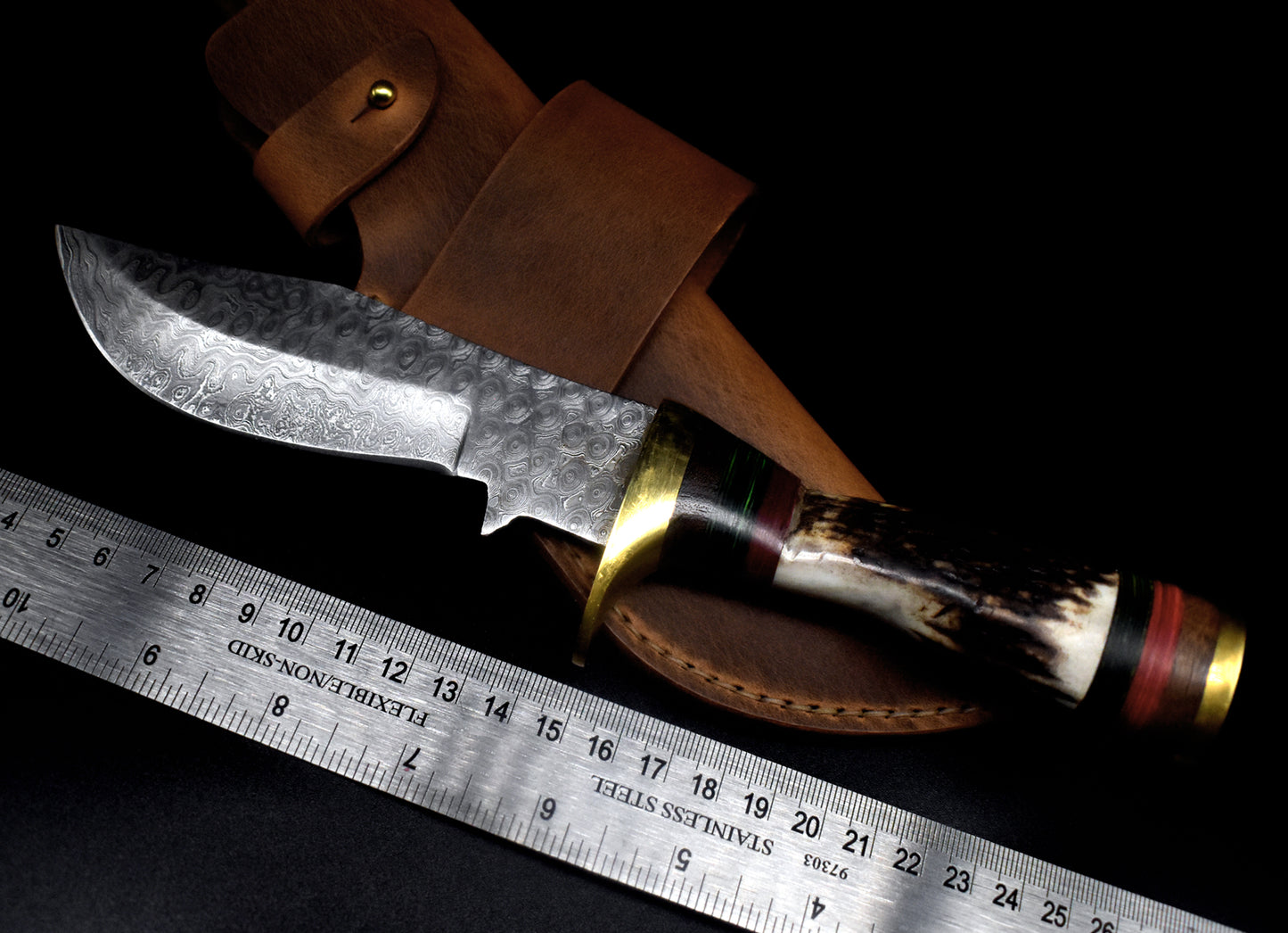 Damascus Hunting Knife – Stag Handle