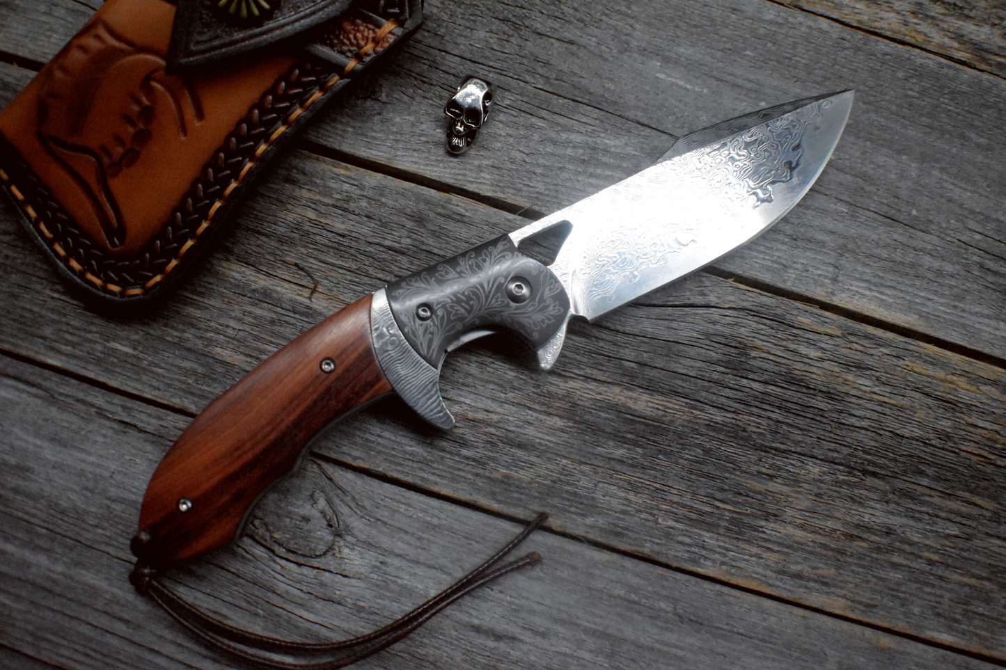 VG10 Damascus Pocket Knife – Rosewood Handle – Curved Blade