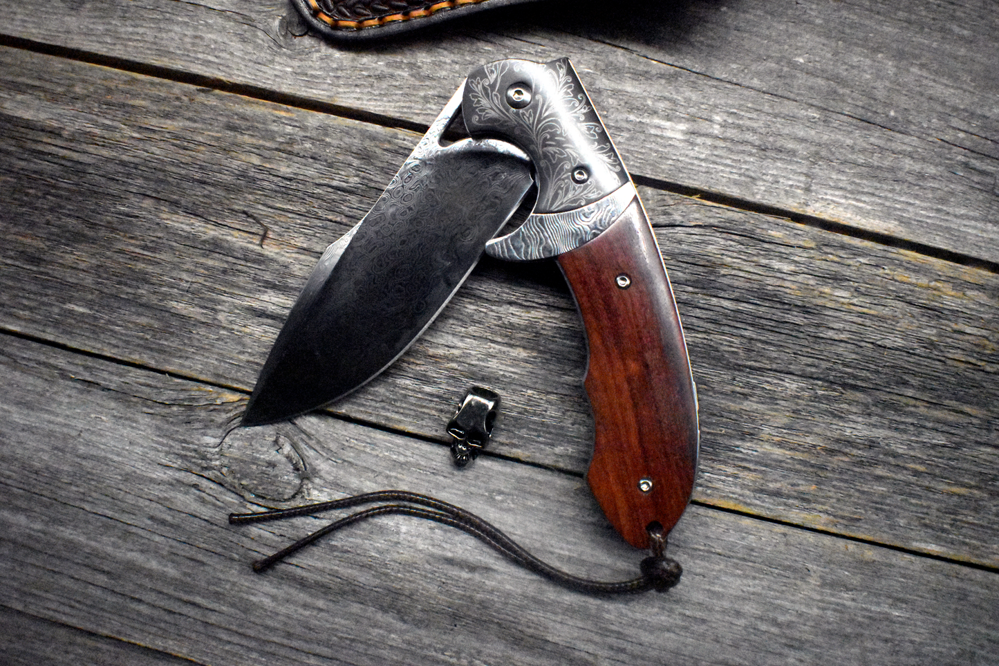 VG10 Damascus Pocket Knife – Rosewood Handle – Curved Blade