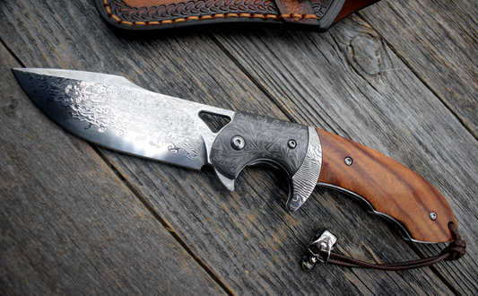 VG10 Damascus Pocket Knife – Rosewood Handle – Curved Blade