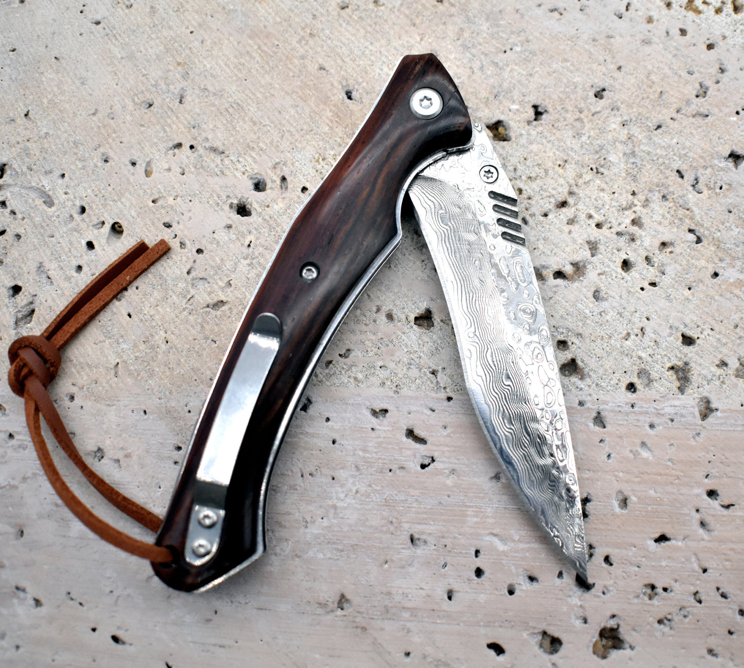 VG10 Damascus Pocket Knife – Rosewood Handle