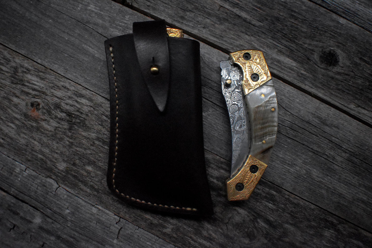 Damascus Pocket Knife – Stag & Brass Handle