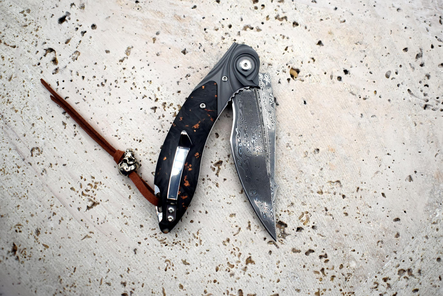 Damascus Pocket Knife – Carbon Fiber Handle with Gold Flakes